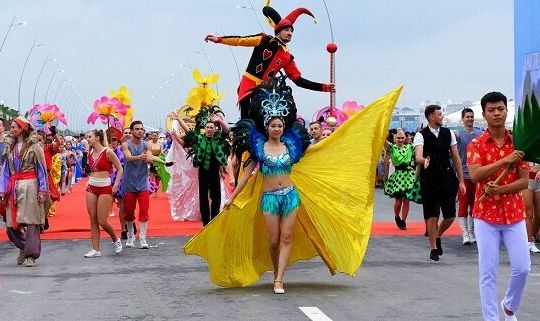 Chất như lễ hội âm nhạc, nghệ thuật Sun Dance Festival Hạ Long