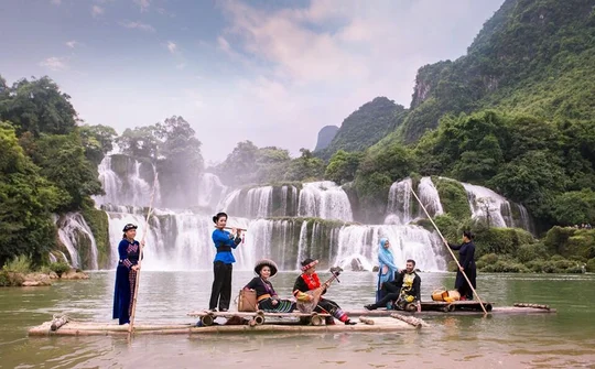 Lên Cao Bằng khám phá vẻ đẹp hữu tình của vùng đất biên cương