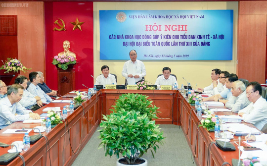 Thủ tướng nghe các nhà khoa học góp ý chiến lược 10 năm, kế hoạch 5 năm