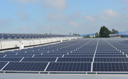 "Người phù thủy" biến vùng đất hoang hóa thành "Kinh đô năng lượng sạch"