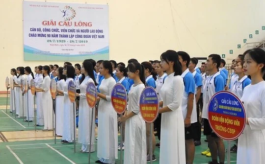 Khai mạc Giải cầu lông công đoàn giáo dục Nam Định