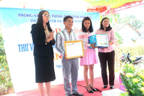 Phú Yên : Sinh viên nghèo xây dựng thư viện phục vụ cộng đồng