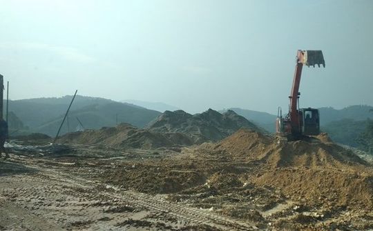 Thanh Sơn (Phú Thọ):  Tỉnh lộ 316 “oằn mình” vì “quặng tặc” hoành hành