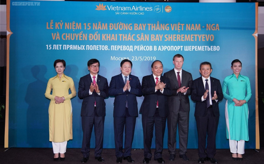 Vietnam Airline kỷ niệm 15 năm đường bay thẳng Việt-Nga