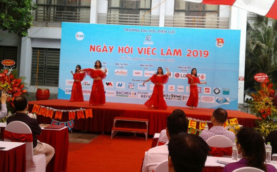 Ngày hội việc làm Đại học Điện lực 2019