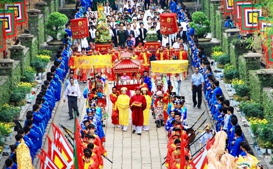 Vun đắp bản sắc cho sản phẩm văn hóa