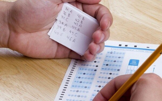 Suy nghĩ về tiêu cực thi cử ở Việt Nam