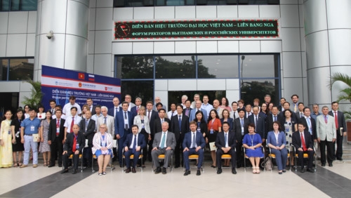 First Vietnam - Russia rectors’ forum underway in Hanoi