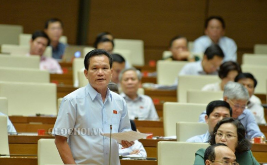 Quy định nguyên tắc đối tượng kéo dài tuổi hưu để không “giữ ghế”