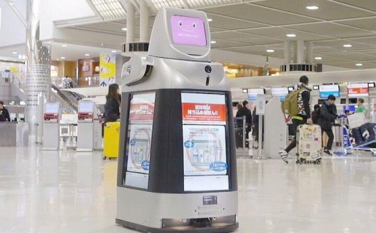 Nhật Bản lần đầu tiên sử dụng robot tuần tra an ninh tại sân bay