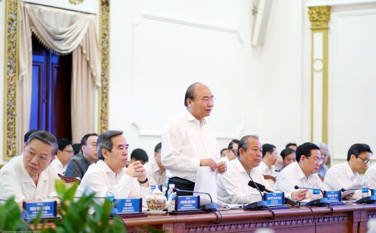 Thủ tướng chủ trì họp Tiểu ban KT-XH với TPHCM và một số địa phương