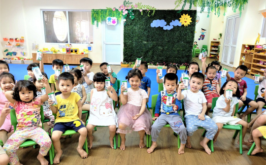 Lợi ích kép của Chương trình "sữa học đường" Hà Nội