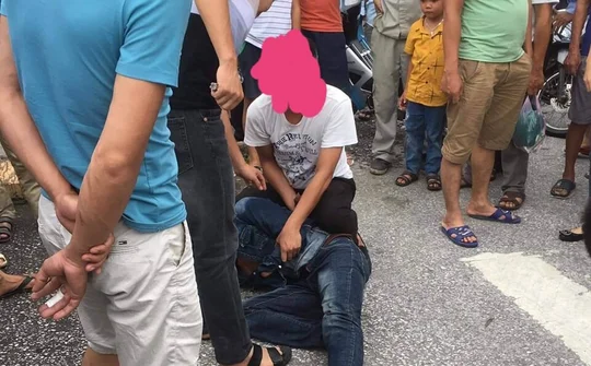 Thái Bình: Khống chế con nghiện đang "phê", một công an có nguy cơ phơi nhiễm HIV
