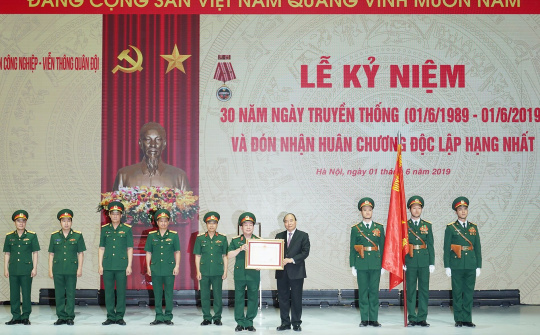 Thủ tướng: "Viettel cần vươn lên sánh vai với Huawei, Goolge, Facebook, Samsung…"