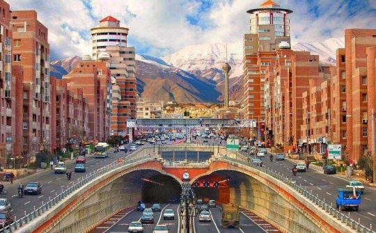 Iran đề nghị Nhật Bản làm trung gian về vấn đề trừng phạt dầu mỏ của Mỹ