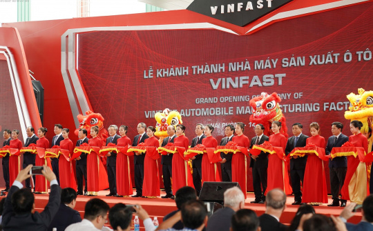 Từ kỳ tích ô tô VinFast, Thủ tướng nêu thông điệp với 3 điều nhắn nhủ