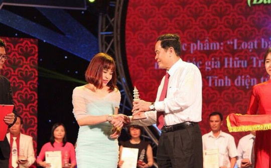 Nữ nhà báo: Say nghề và “giữ lửa” hạnh phúc