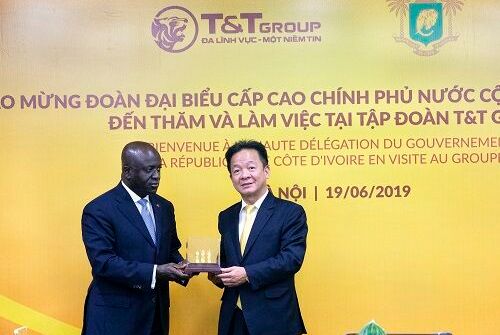 Bộ trưởng Ngoại giao Bờ Biển Ngà Marcel Amon đến thăm và làm việc tại T&T Group