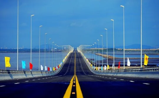Vùng kinh tế trọng điểm Bắc Bộ đang tăng tốc