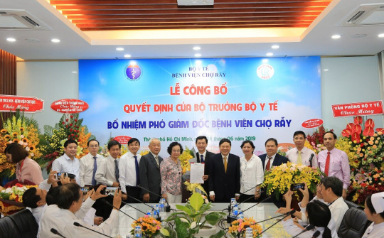 Bệnh viện Chợ Rẫy: Đón nhận nhiều danh hiệu cao quý và bổ nhiệm Phó Giám đốc BV