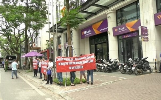 Dự án Eco Green chậm tiến độ: Luật sư cho rằng khách hàng có thể khởi kiện TPBank