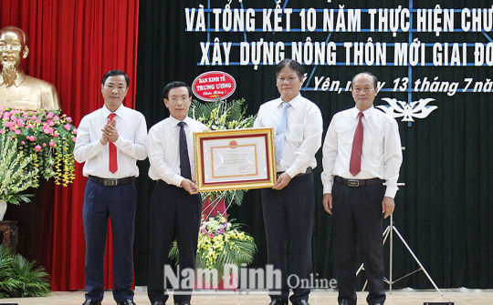 Huyện Ý Yên - Nam Định đón Quyết định công nhận "Huyện đạt chuẩn Nông thôn mới"