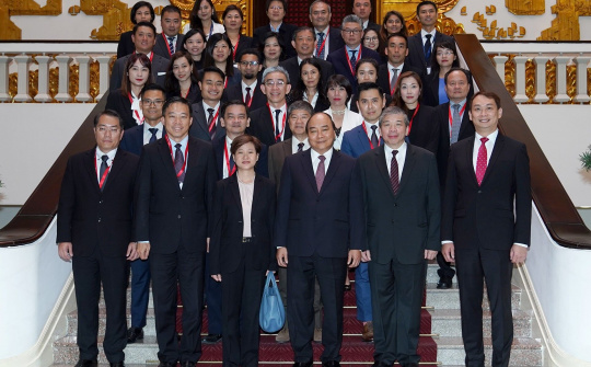 Thủ tướng tiếp các vị khách quốc tế