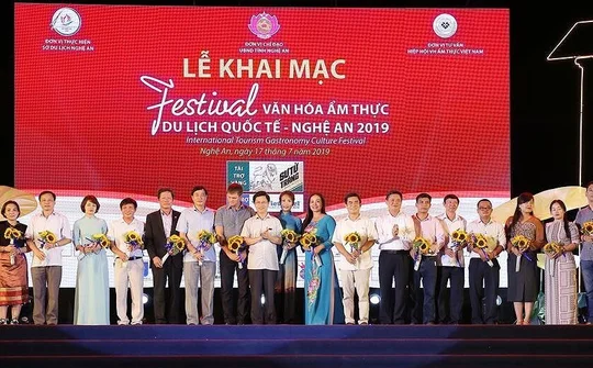 Khai mạc Festival Văn hóa Ẩm thực du lịch Quốc tế - Nghệ An 2019
