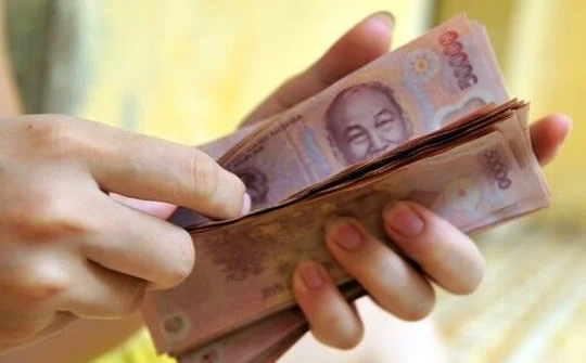 Tăng lương cho cán bộ, công chức từ hôm nay: Ai được tăng cao nhất?