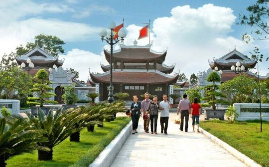 Đến với “Phương Hoàng Trung Đô” xưa