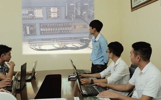 EMC tự hào là đơn vị tiên phong đưa công nghệ tự động CNC về Việt Nam