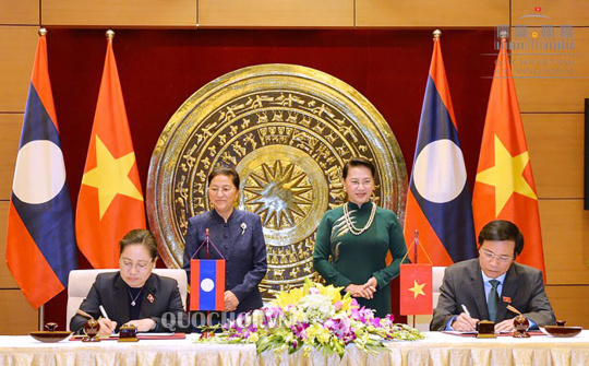 Việt Nam – Lào trao đổi kinh nghiệm về công tác phục vụ Quốc hội