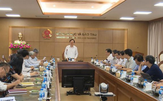 Phải làm cho học sinh thích học môn sử