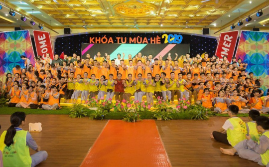 Nhật ký mùa Hè: Các bạn trẻ lên chùa tập tu, học chia sẻ yêu thương