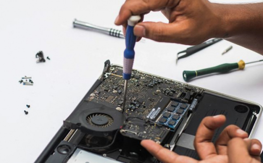 Mua máy Macbook xách tay sẽ khó được bảo hành tại Việt Nam