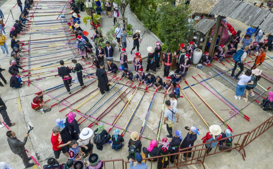 Cận cảnh màn nhảy sạp độc nhất vô nhị tại Việt Nam