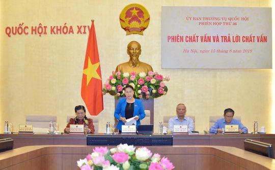 Trọn một ngày các Bộ trưởng trả lời và giải đáp