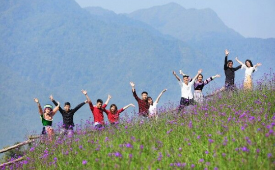 Những hạnh phúc nảy mầm nơi đỉnh trời Fansipan