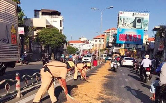 Phòng cảnh sát giao thông Thành phố Hồ Chí Minh -  Thầm lặng những chiến công