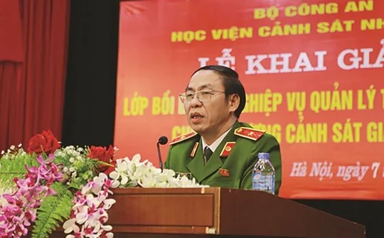 Vẹn tâm huyết vì đất nước, vì nhân dân