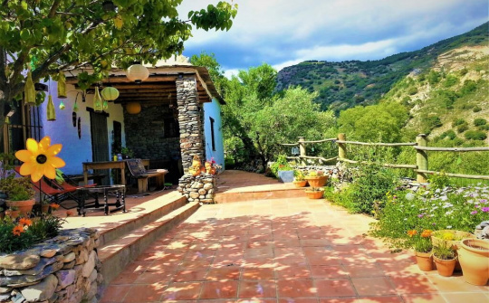 Bérchules - Thị trấn nhỏ ở Tây Ban Nha là nơi duy nhất đón năm mới hai lần