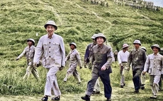Chủ tịch Hồ Chí Minh đã để lại bản Di chúc thiêng liêng - tài sản tinh thần vô giá