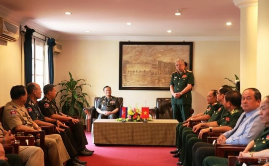 Giao lưu hữu nghị các tỉnh biên giới Việt Nam - Campuchia