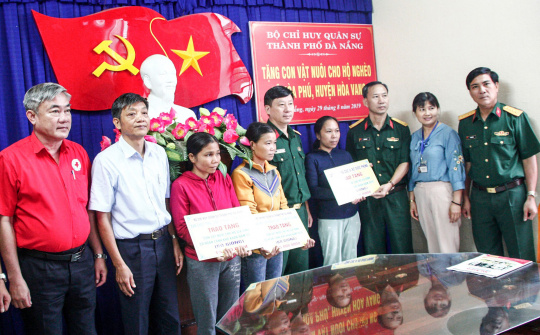 Hỗ trợ bò giống cho hộ nghèo