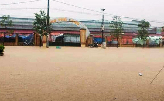 Mưa lớn do ảnh hưởng của bão số 4, để lộ nhiều bất cập trong việc tiêu thoát nước tại Thanh Hóa