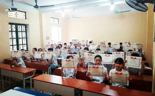 Bệnh thành tích đâu chỉ riêng nhà trường?