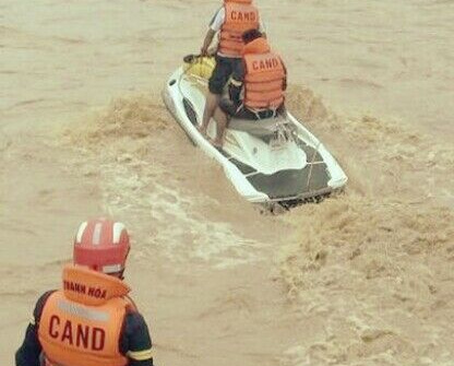 Quan Sơn: Đang rất khẩn trương trong công tác cứu hộ, cứu nạn và giúp đỡ người dân