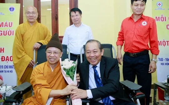Khởi đầu một hành trình nhân ái