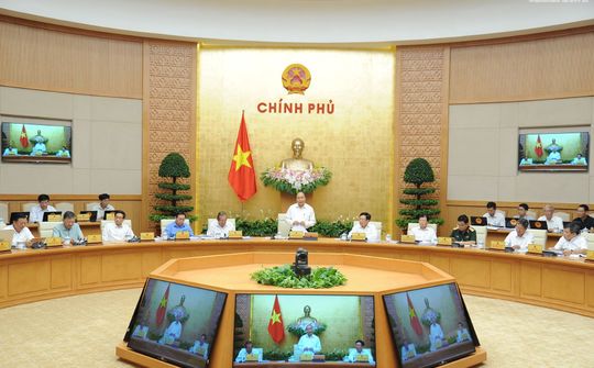 Thủ tướng chủ trì họp Chính phủ chuyên đề xây dựng pháp luật