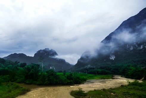 Quan Sơn: Vượt qua đau thương giúp đỡ nước bạn Lào tìm kiếm người mất tích